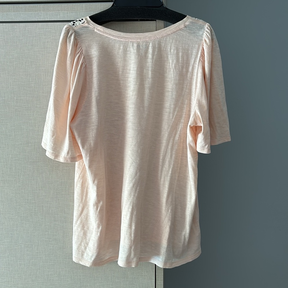 Loft elevated t-shirt size S. - Picture 3 of 5